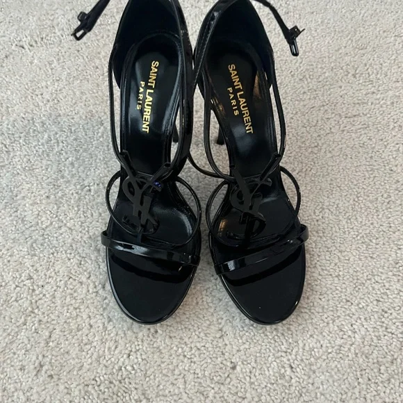 Saint Laurent Cassandra Heels - Picture 3 of 9